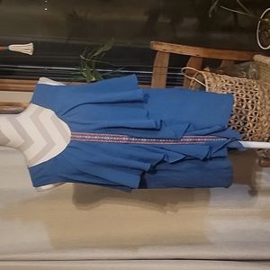 Wrangler tank top Aztec print down the middle